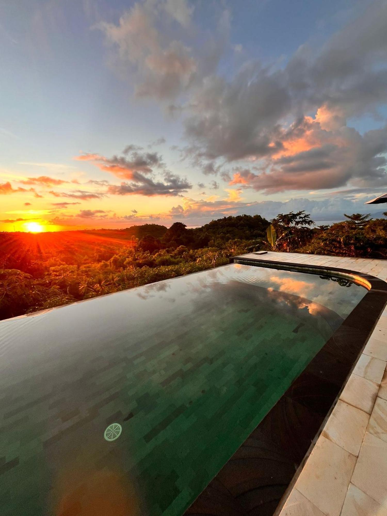 Kubuhill Sunset Bungalow Toyapakeh Dış mekan fotoğraf